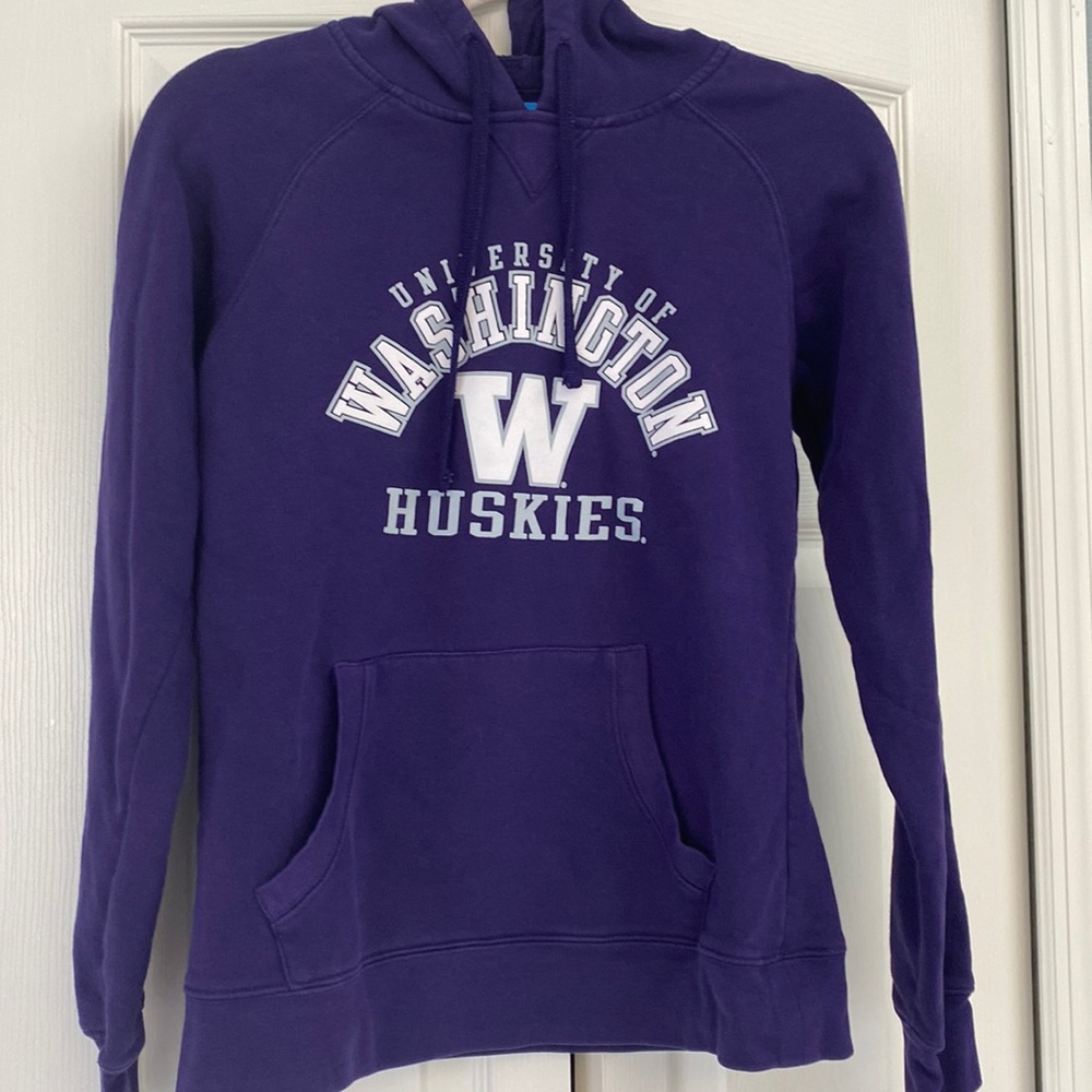 Washington Huskies hoodie size medium (fits small)